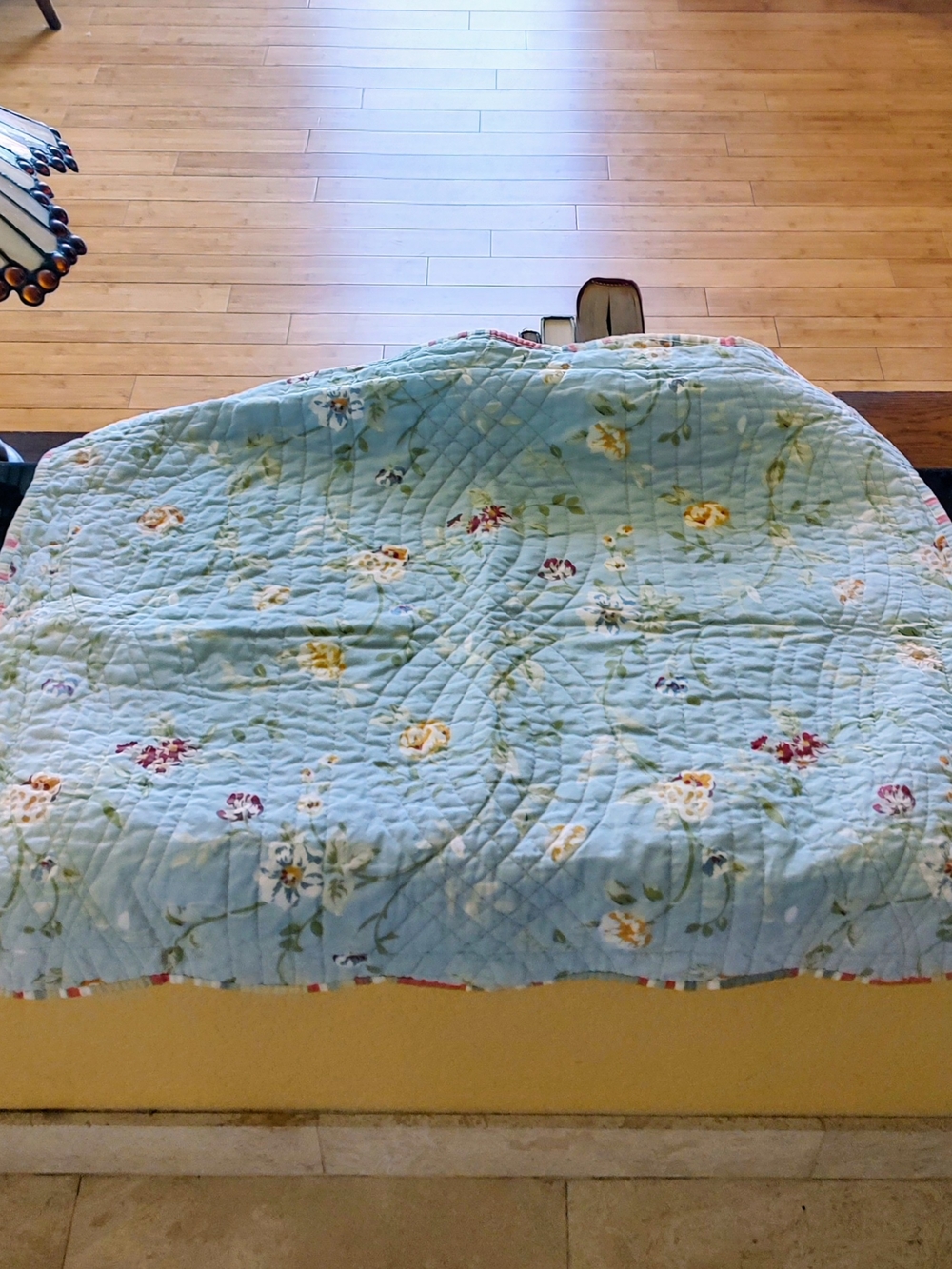 Waverly Pastel Floral Quilted Scalloped Queen Shams with Pink Trim - Picture 11 of 12